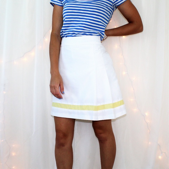 Izod Dresses & Skirts - IZOD XFG White & Yellow Cool FX Tennis Skirt